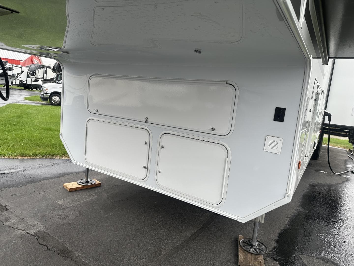 2025 Alliance RV 2025 Alliance RV Paradigm - thumbnail 8