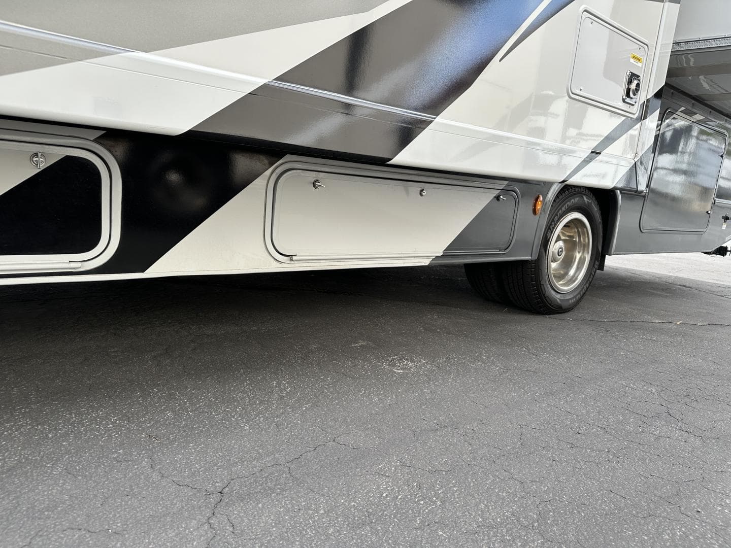 2023 Thor Motor Coach 2023 Thor Motor Coach Quantum - thumbnail 11