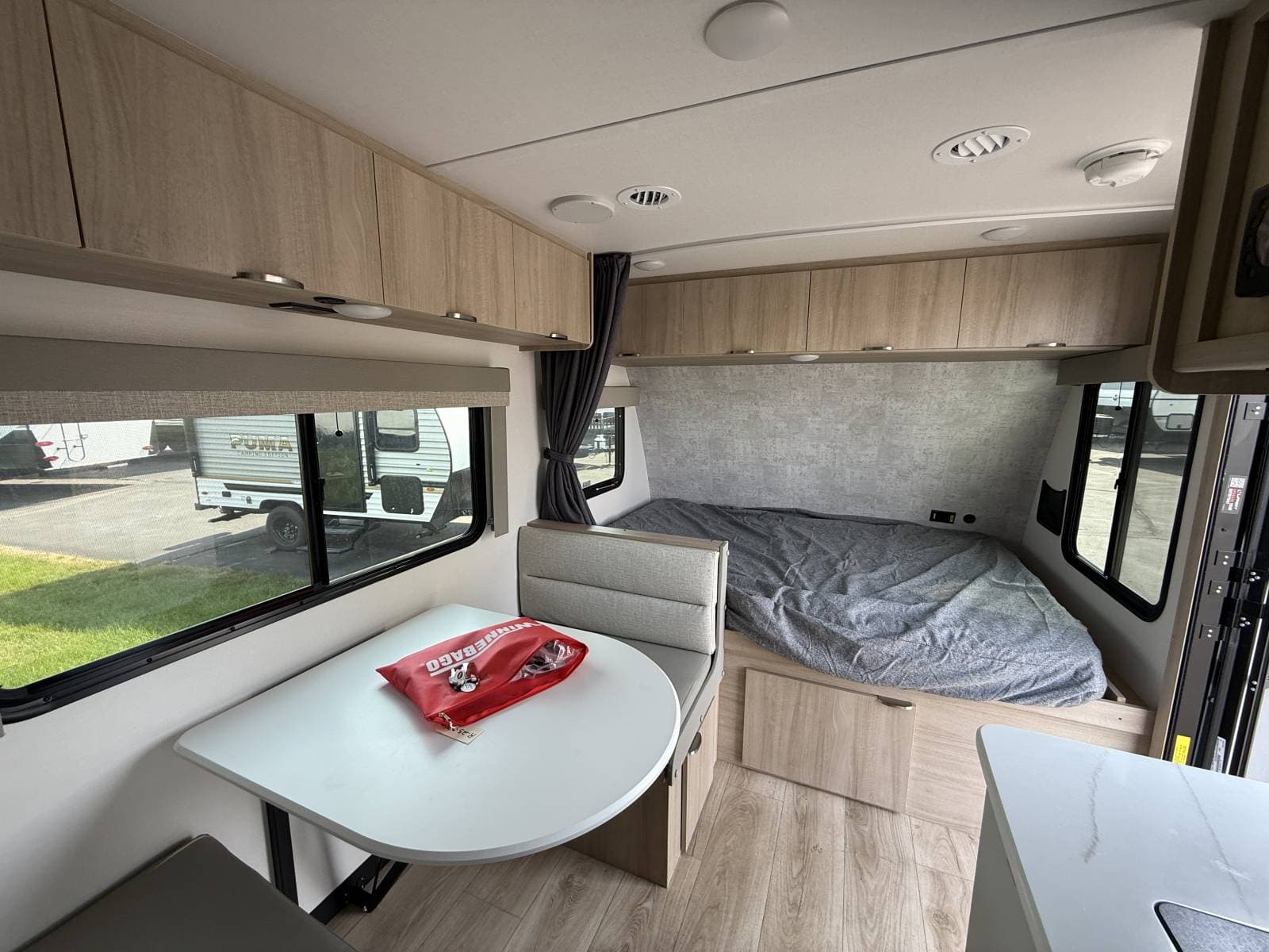 2025 Winnebago 2025 Winnebago Micro - thumbnail 14