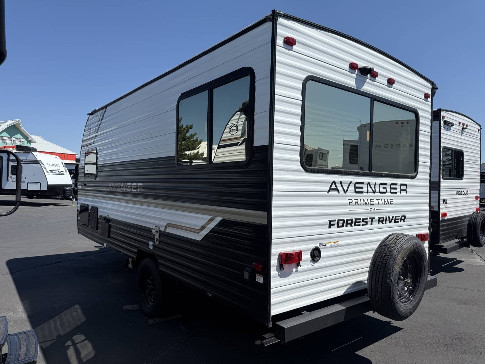 2026 Prime Time RV 2026 Prime Time RV Avenger - thumbnail 3