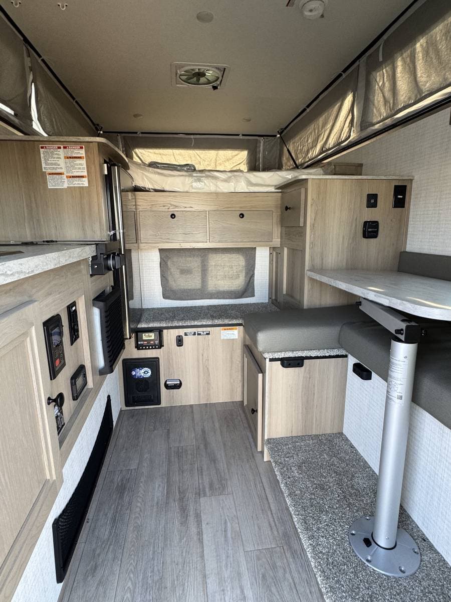 2026 Palomino 2026 Palomino Backpack Truck - thumbnail 4