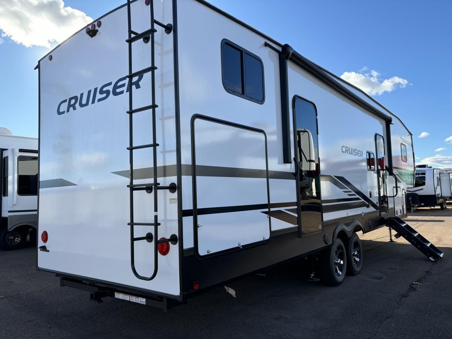 2025 Keystone RV 2025 Keystone RV Cruiser - thumbnail 4