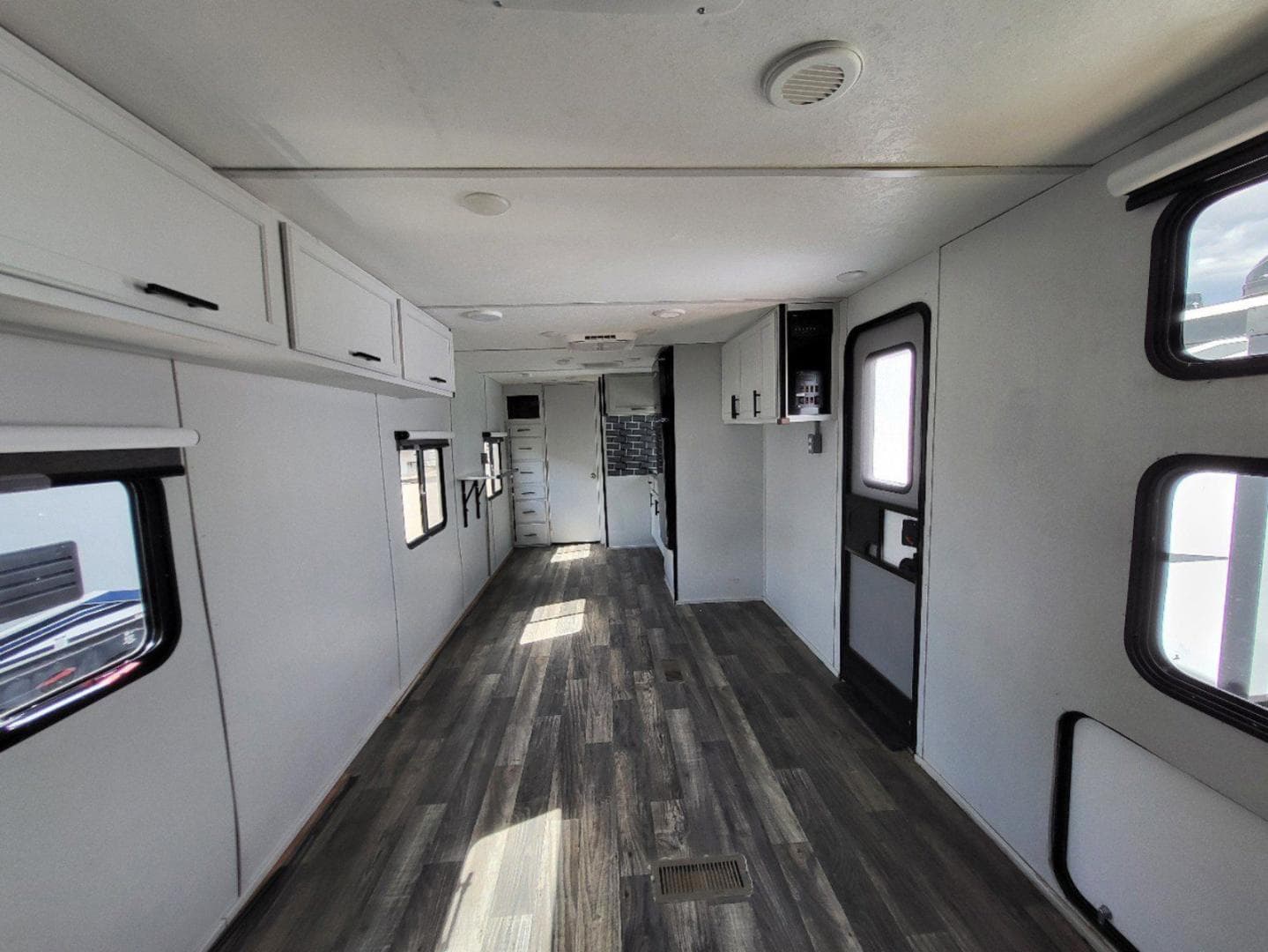 2020 Keystone RV 2020 Keystone RV Bullet - thumbnail 8