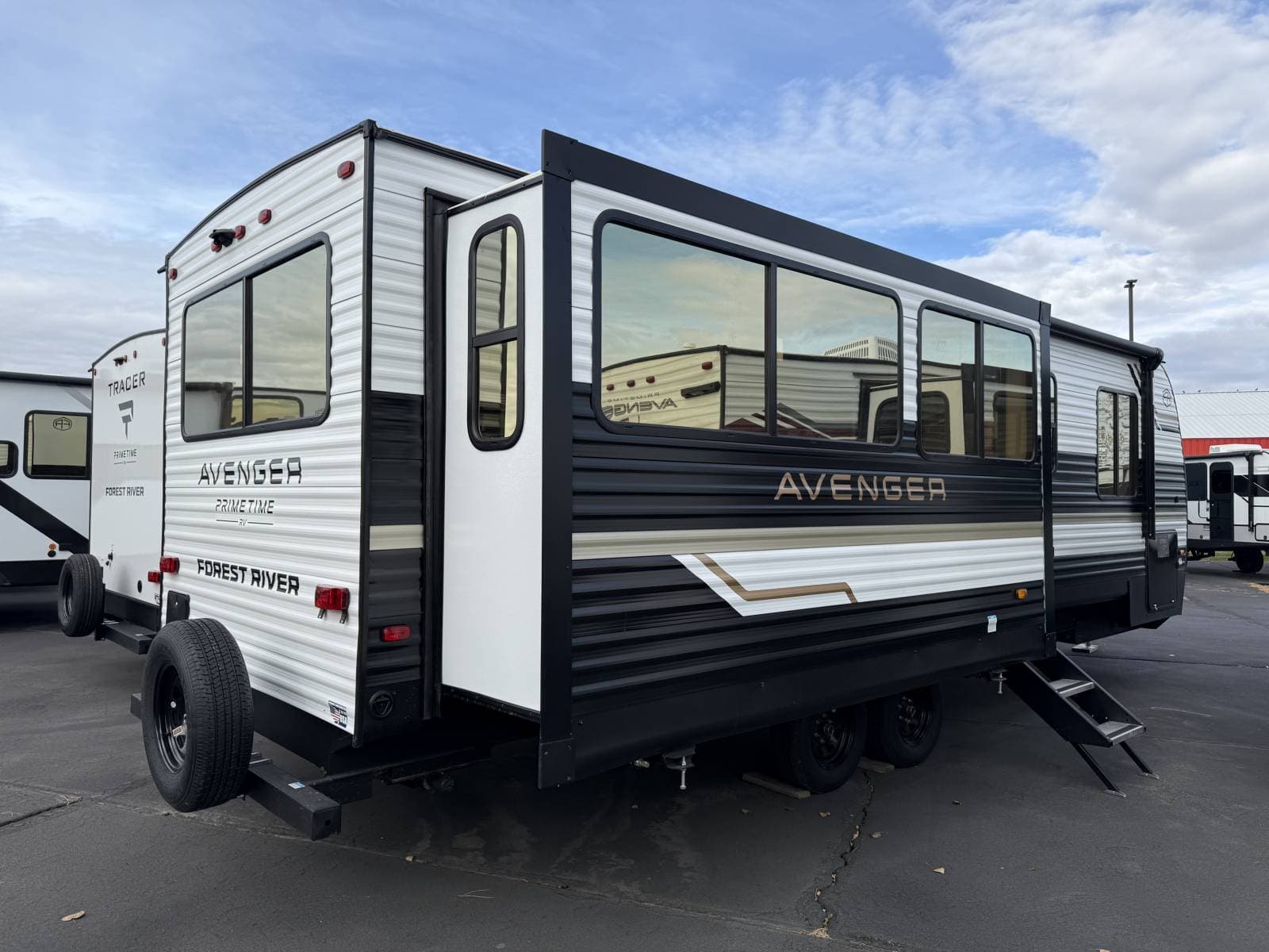 2026 Forest River RV 2026 Forest River RV Avenger - thumbnail 3