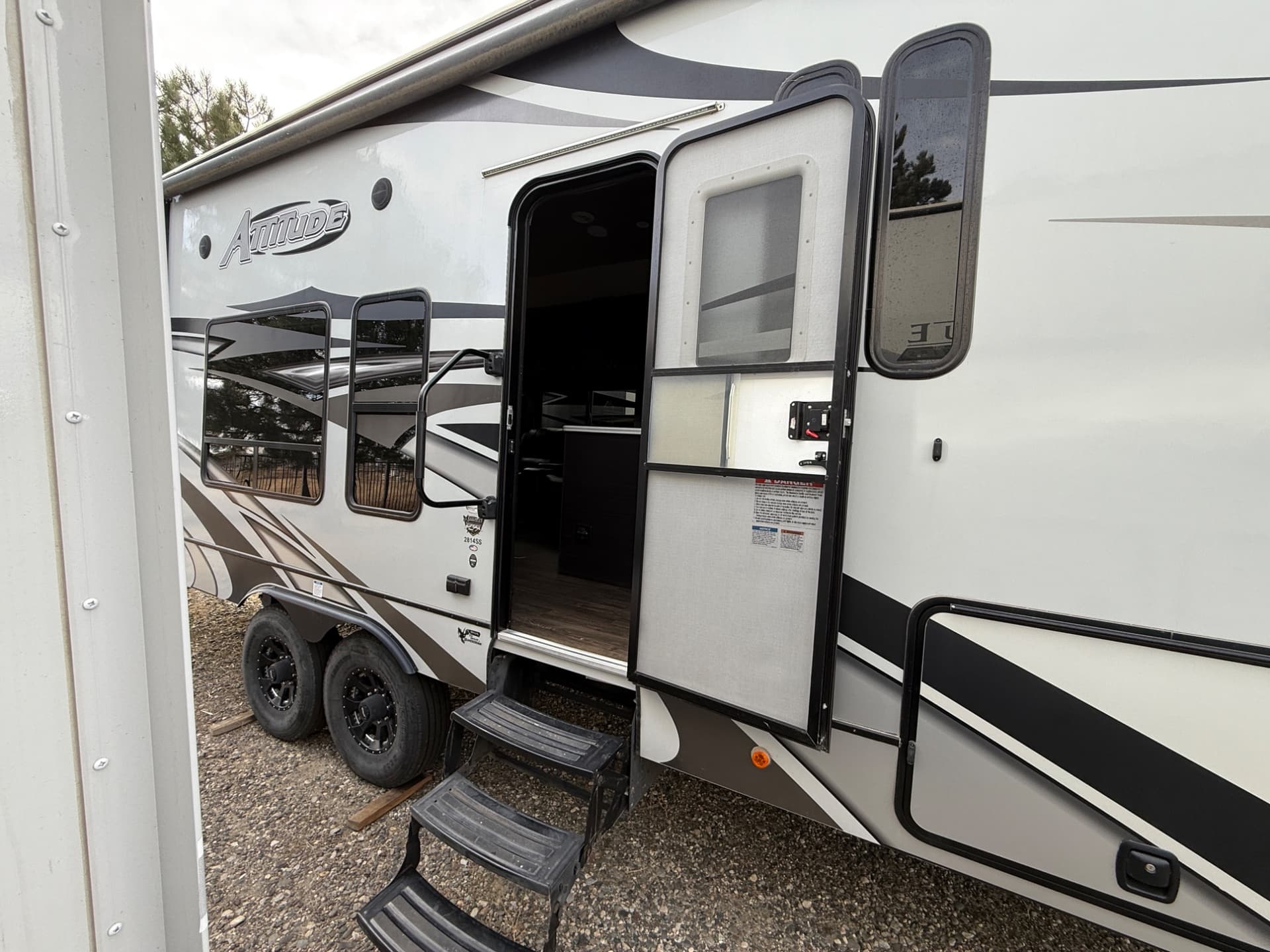 2020 Eclipse 2020 Eclipse Attitude - thumbnail 9