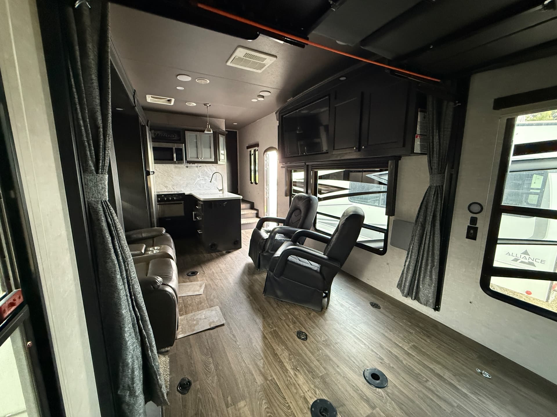 2020 Eclipse 2020 Eclipse Attitude - thumbnail 14