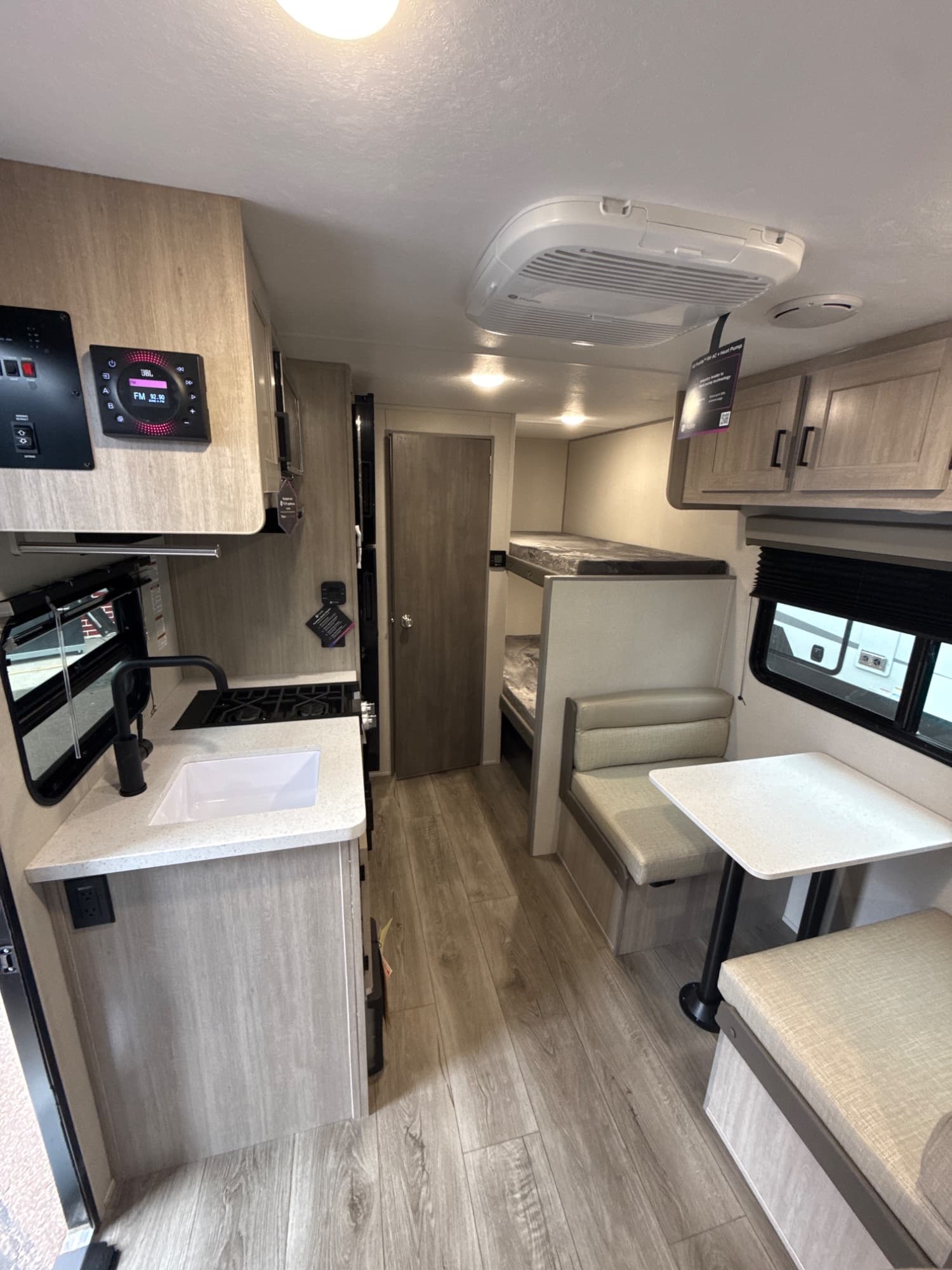 2026 Coachmen 2026 Coachmen Catalina Summit Series 7 - thumbnail 5