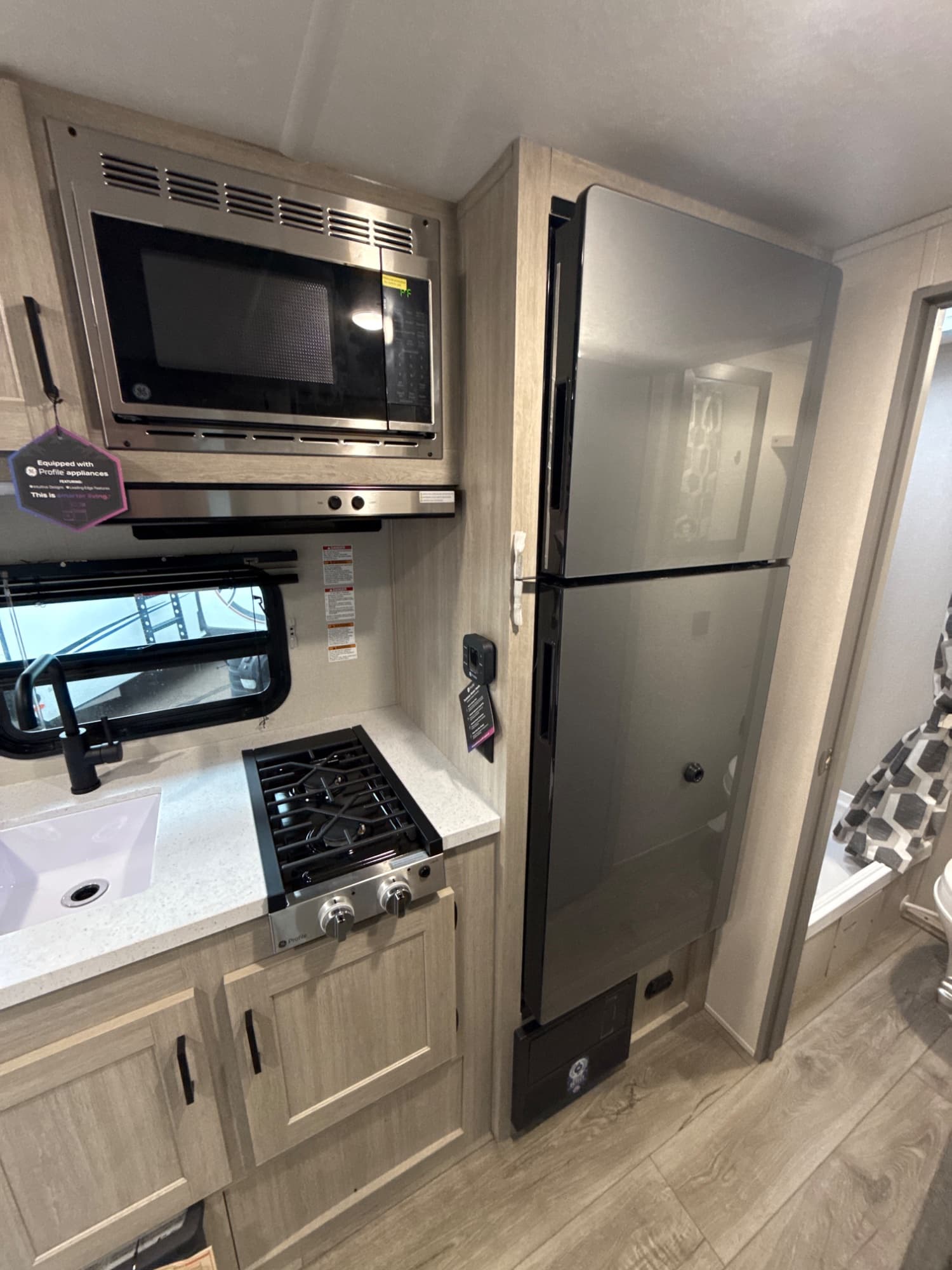 2026 Coachmen 2026 Coachmen Catalina Summit Series 7 - thumbnail 9