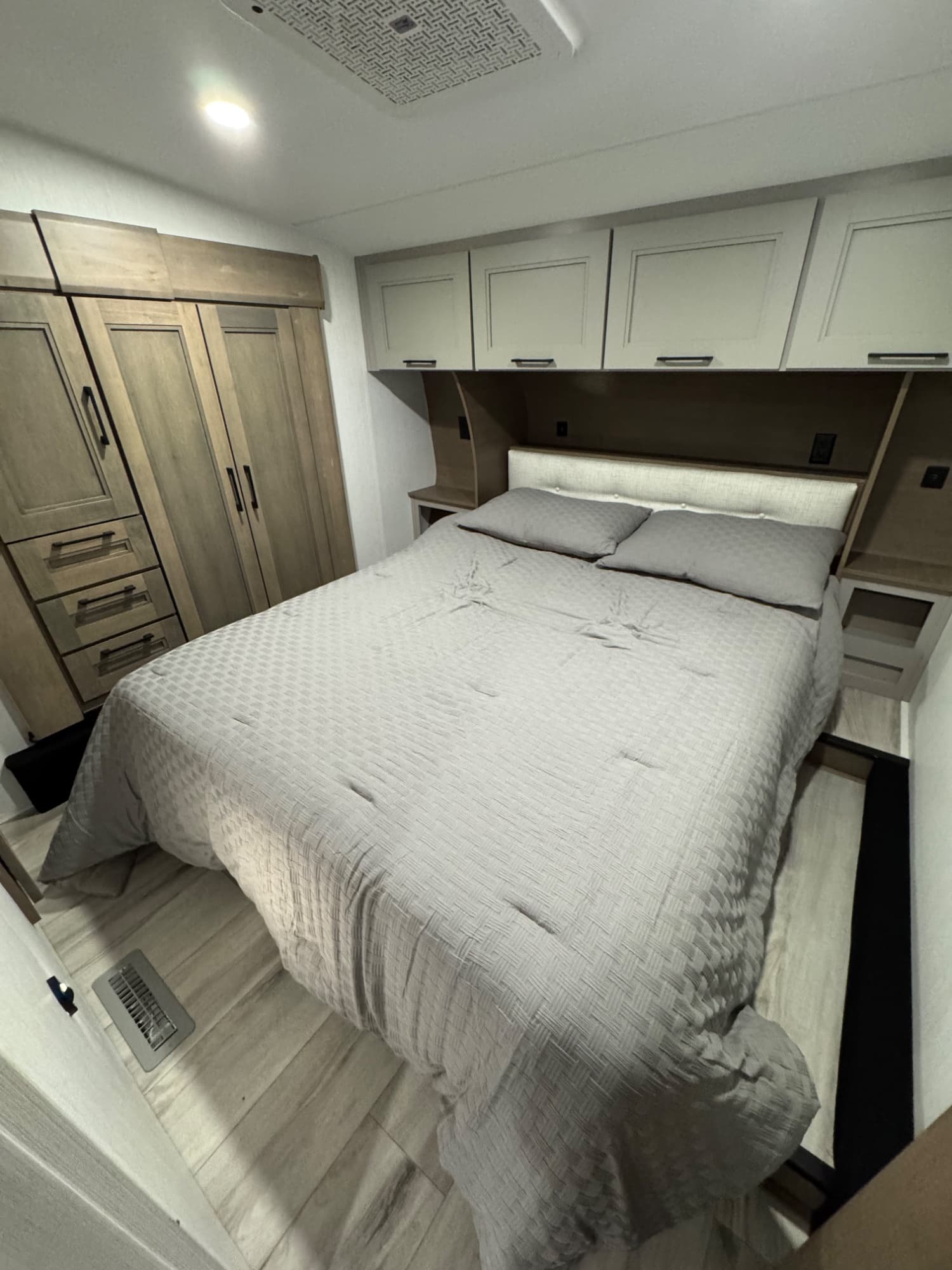 2026 KZ RV 2026 KZ RV Durango Half Ton - thumbnail 15