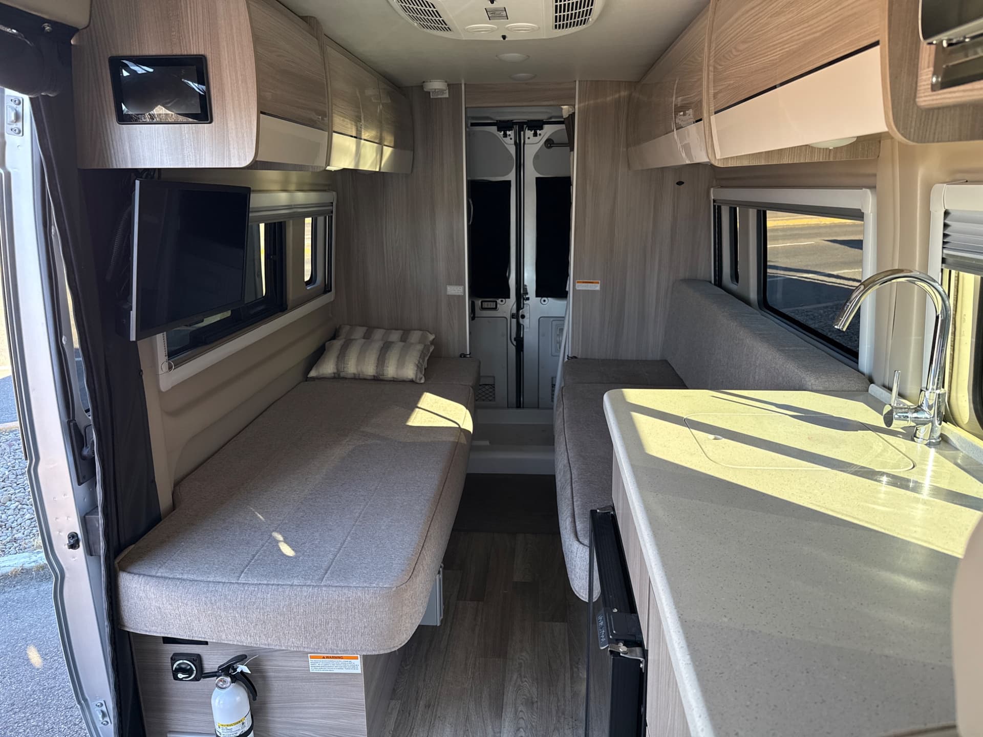 2026 Thor Motor Coach 2026 Thor Motor Coach Chateau - thumbnail 21