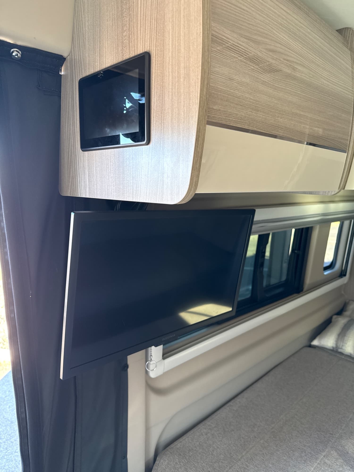 2026 Thor Motor Coach 2026 Thor Motor Coach Chateau - thumbnail 30