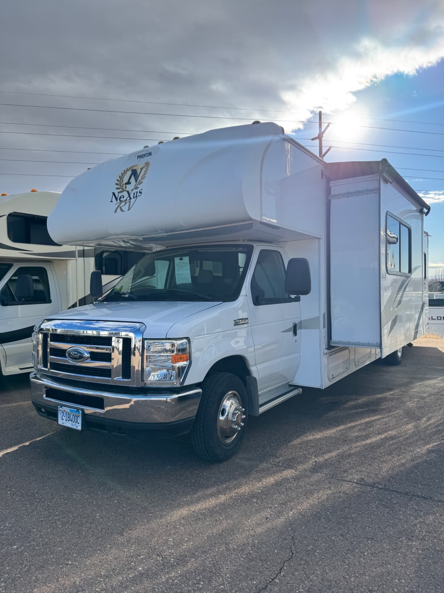 2017 NeXus RV Phantom 32P