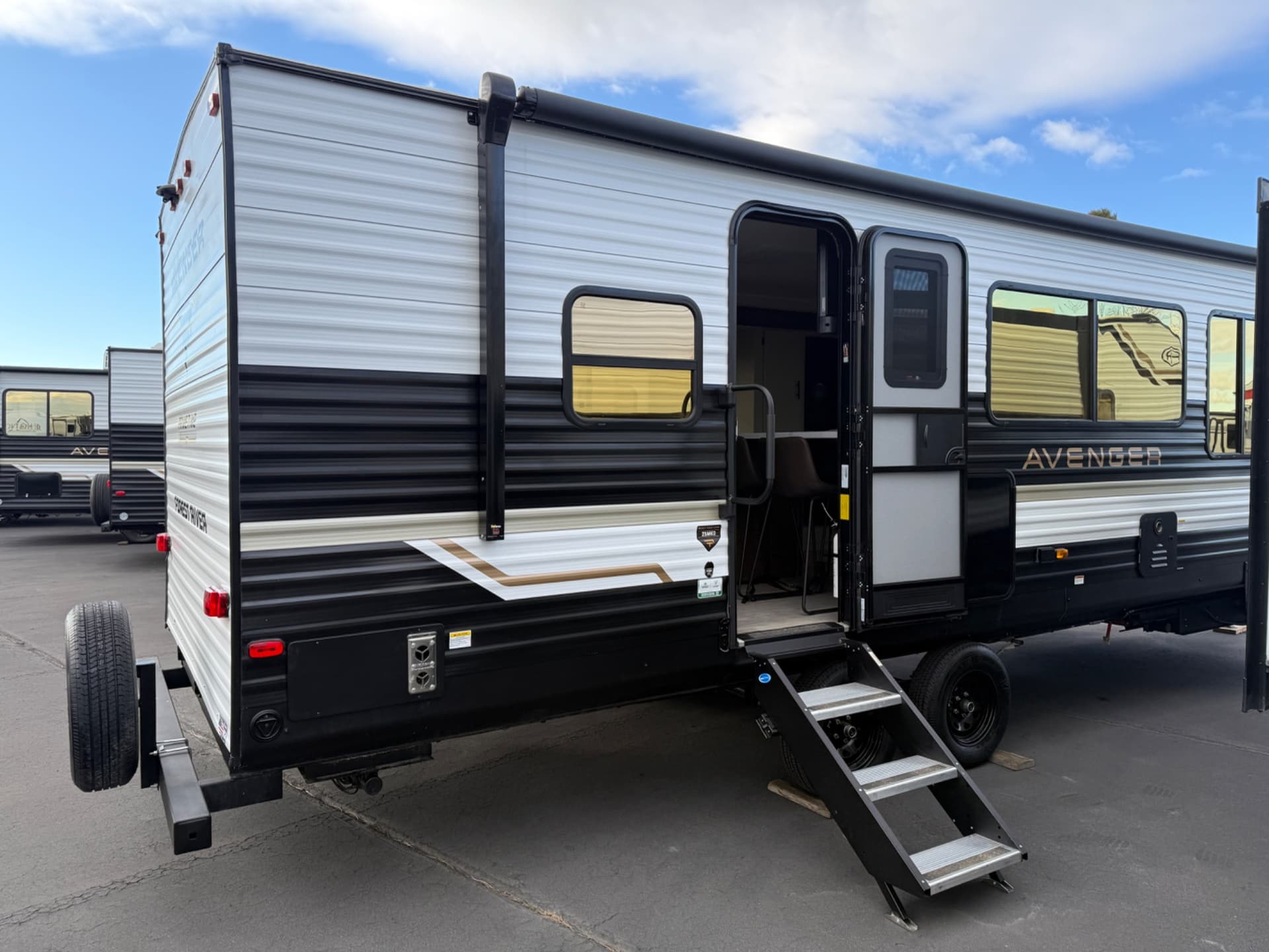 2026 Prime Time RV 2026 Prime Time RV Avenger - thumbnail 9