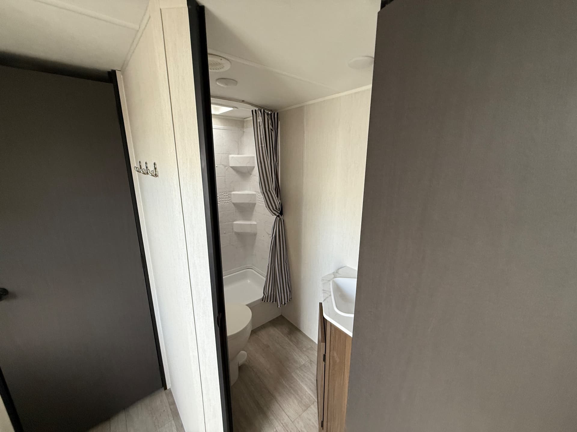 2026 Prime Time RV 2026 Prime Time RV Avenger - thumbnail 13