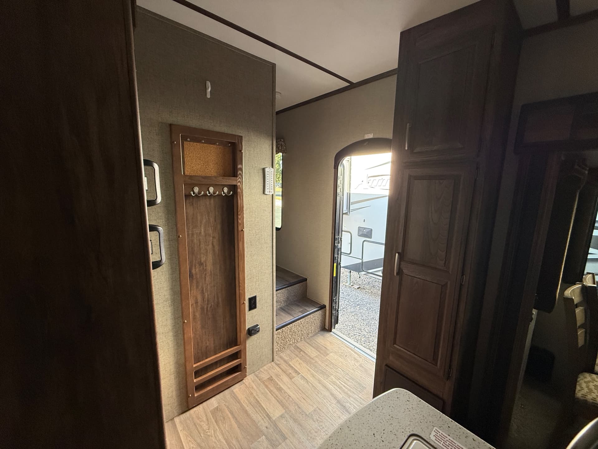 2018 Keystone 2018 Keystone Cougar - thumbnail 14