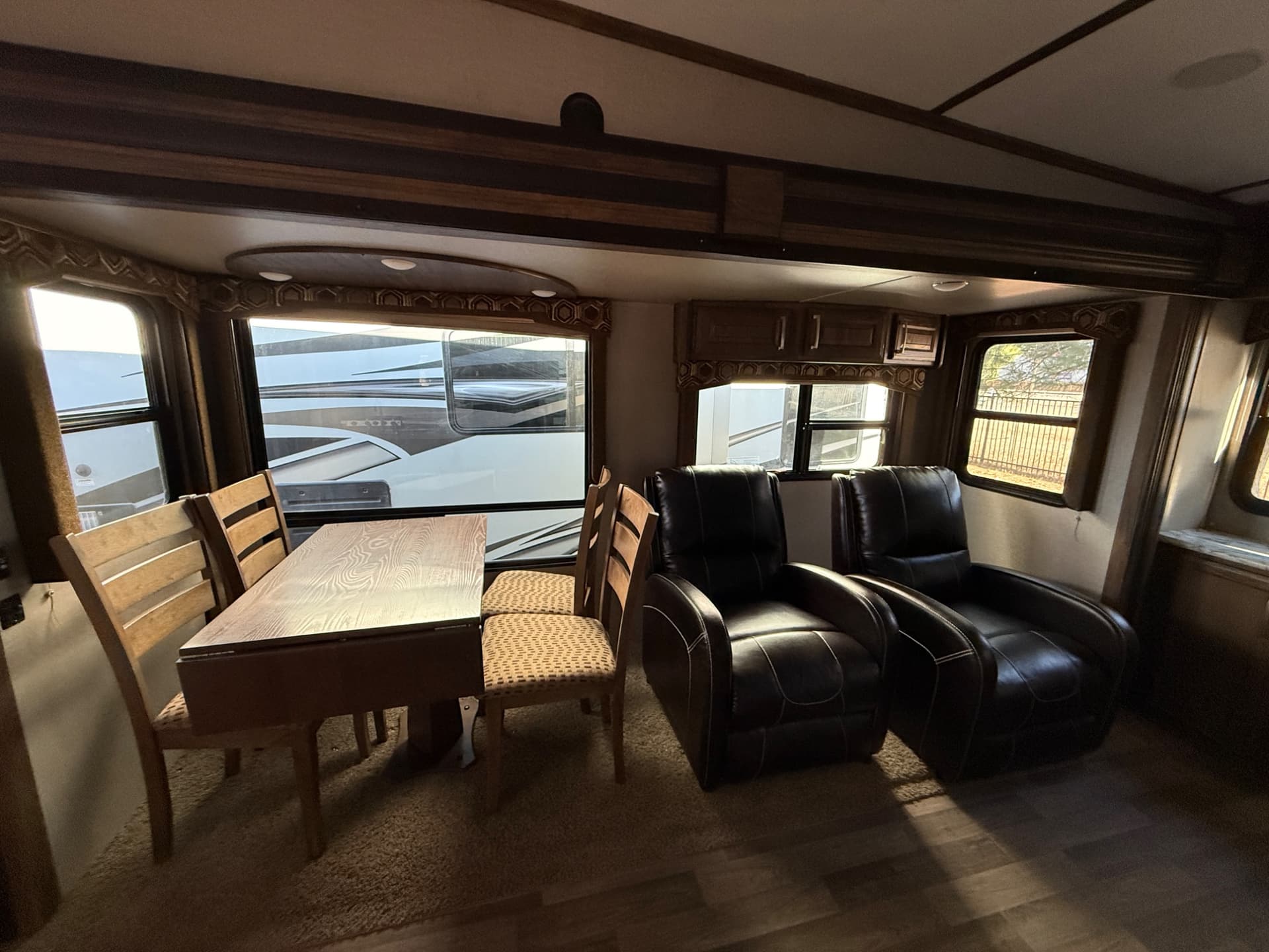 2018 Keystone 2018 Keystone Cougar - thumbnail 15