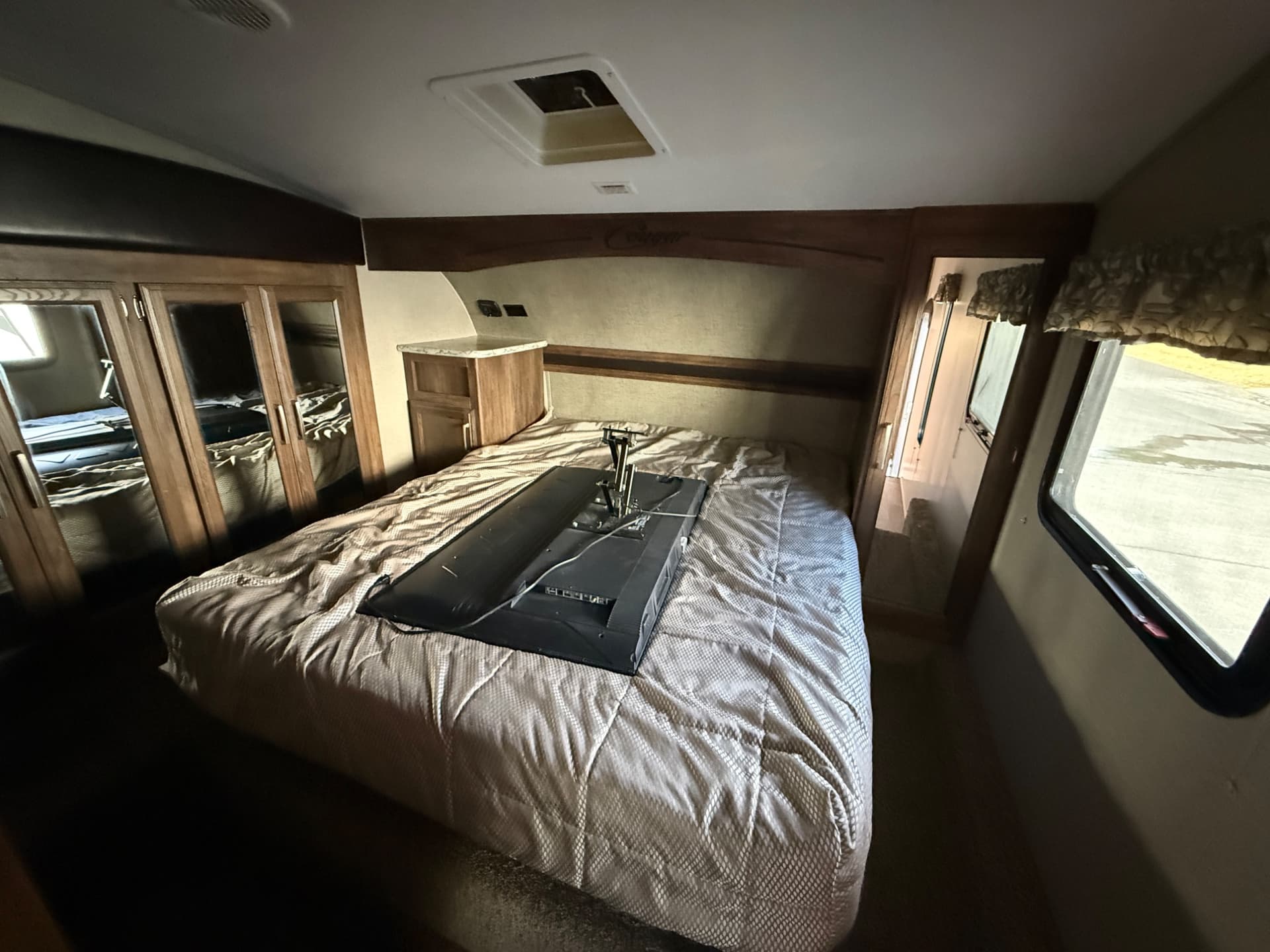 2018 Keystone 2018 Keystone Cougar - thumbnail 25