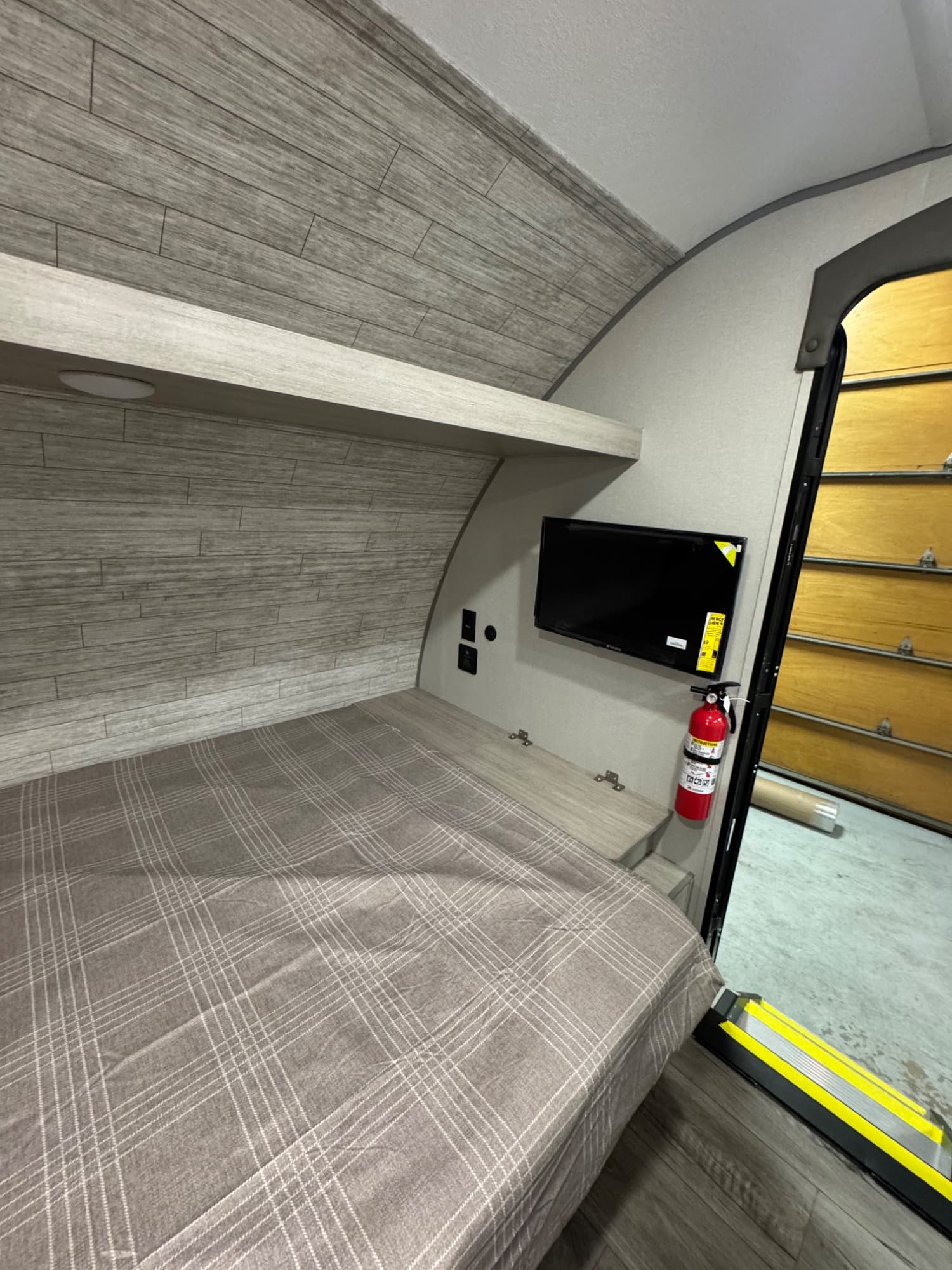 2026 Coachmen 2026 Coachmen Catalina Summit Series 7 - thumbnail 6