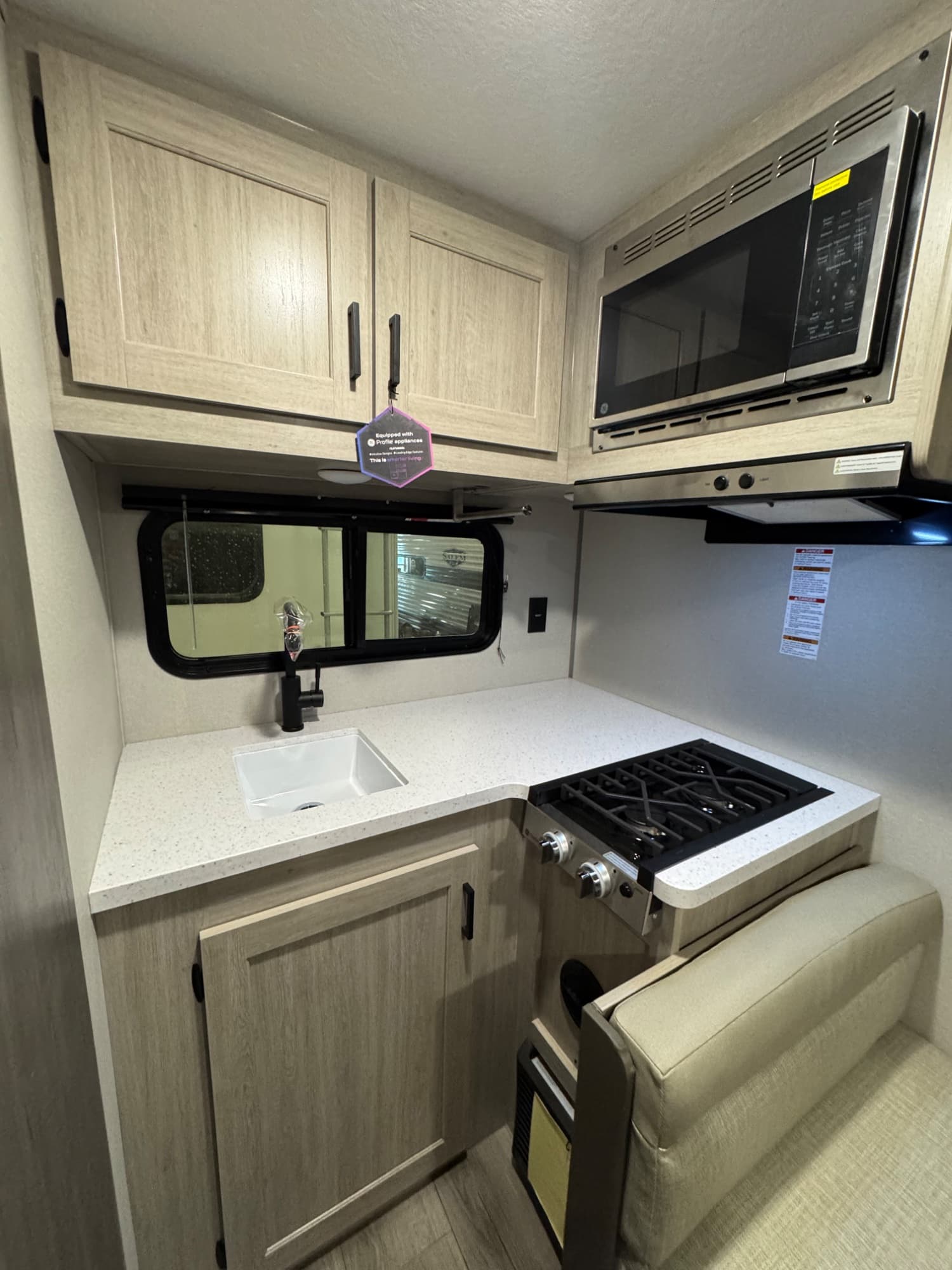 2026 Coachmen 2026 Coachmen Catalina Summit Series 7 - thumbnail 9