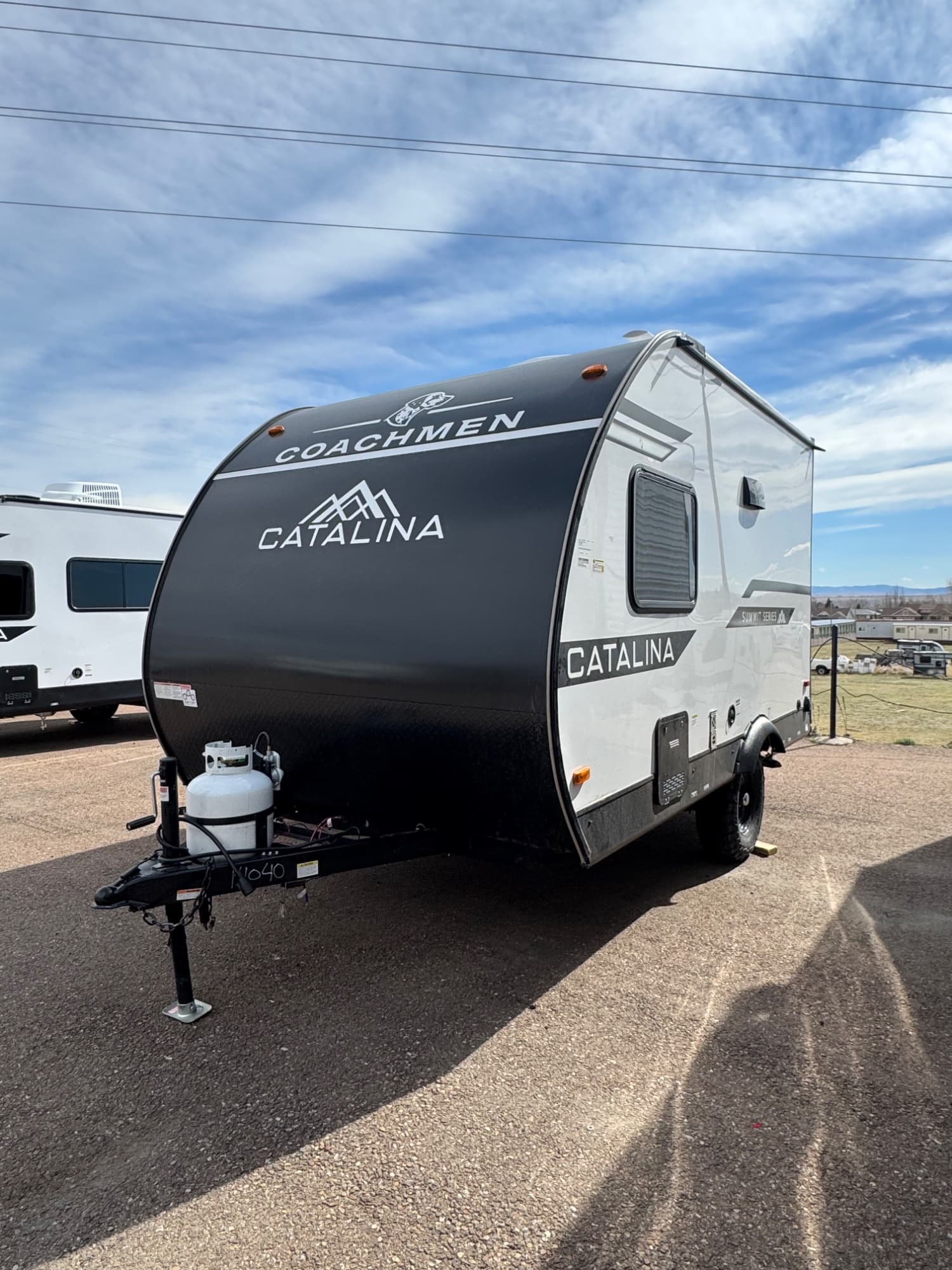 2026 Coachmen 2026 Coachmen Catalina Summit Series 7 - thumbnail 2