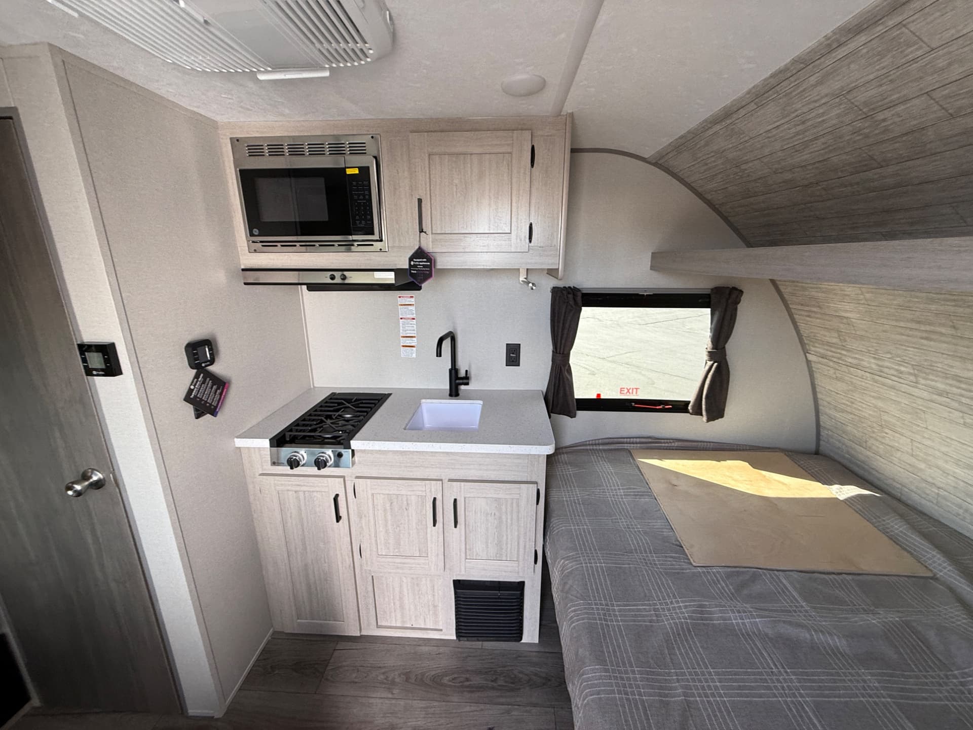 2026 Coachmen 2026 Coachmen Catalina Summit Series 7 - thumbnail 8