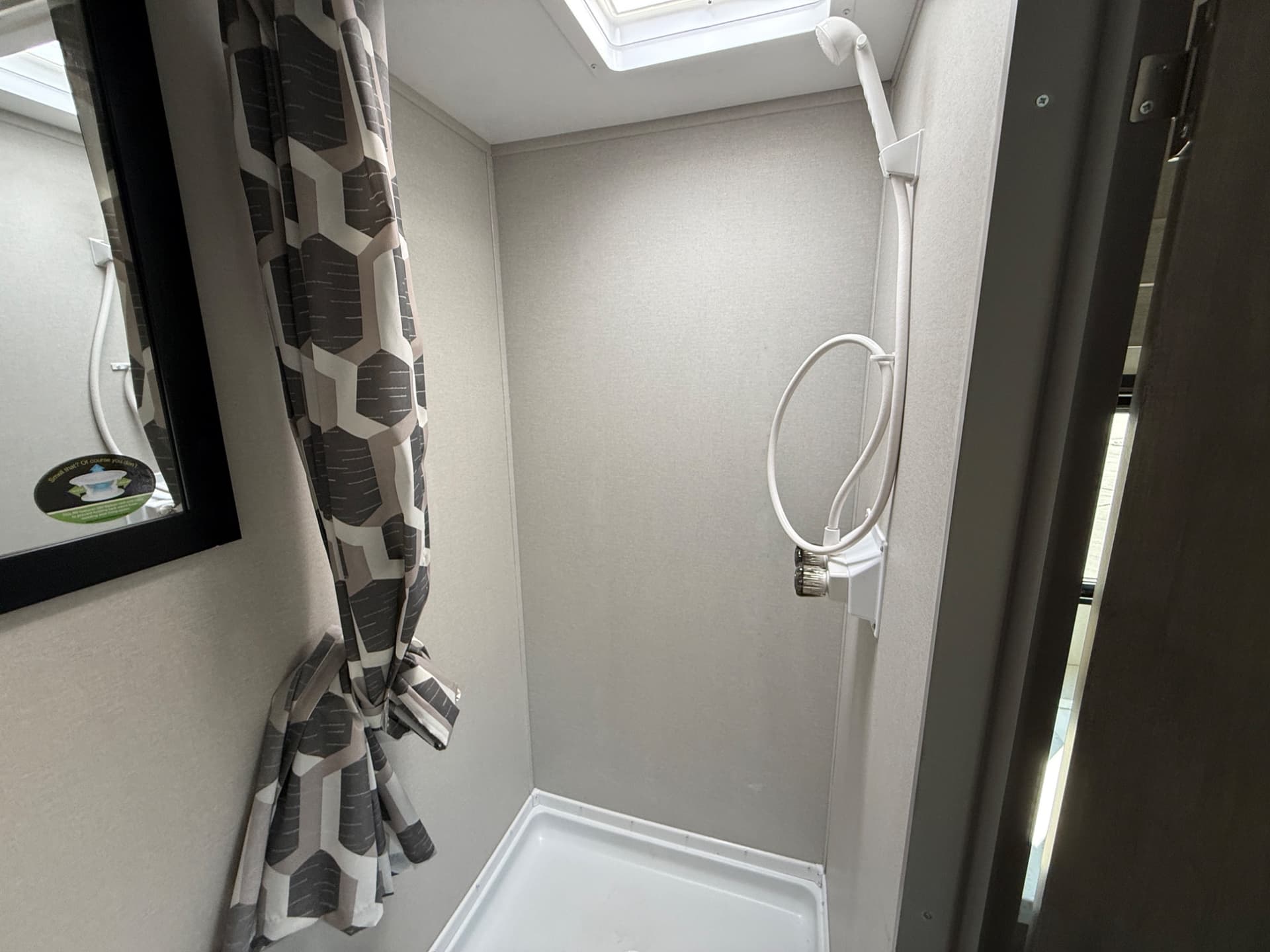 2026 Coachmen 2026 Coachmen Catalina Summit Series 7 - thumbnail 12