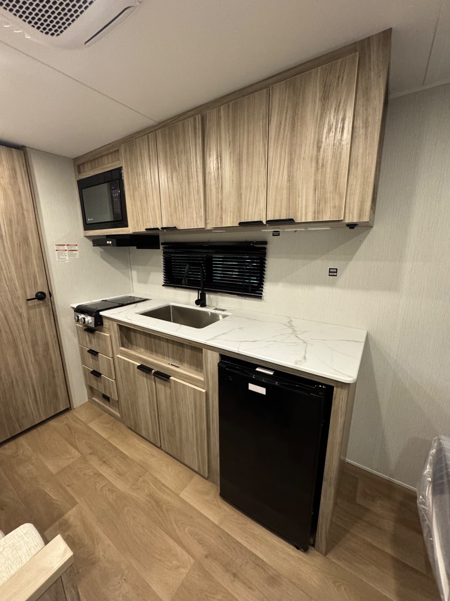 2026 Winnebago 2026 Winnebago Access - thumbnail 3