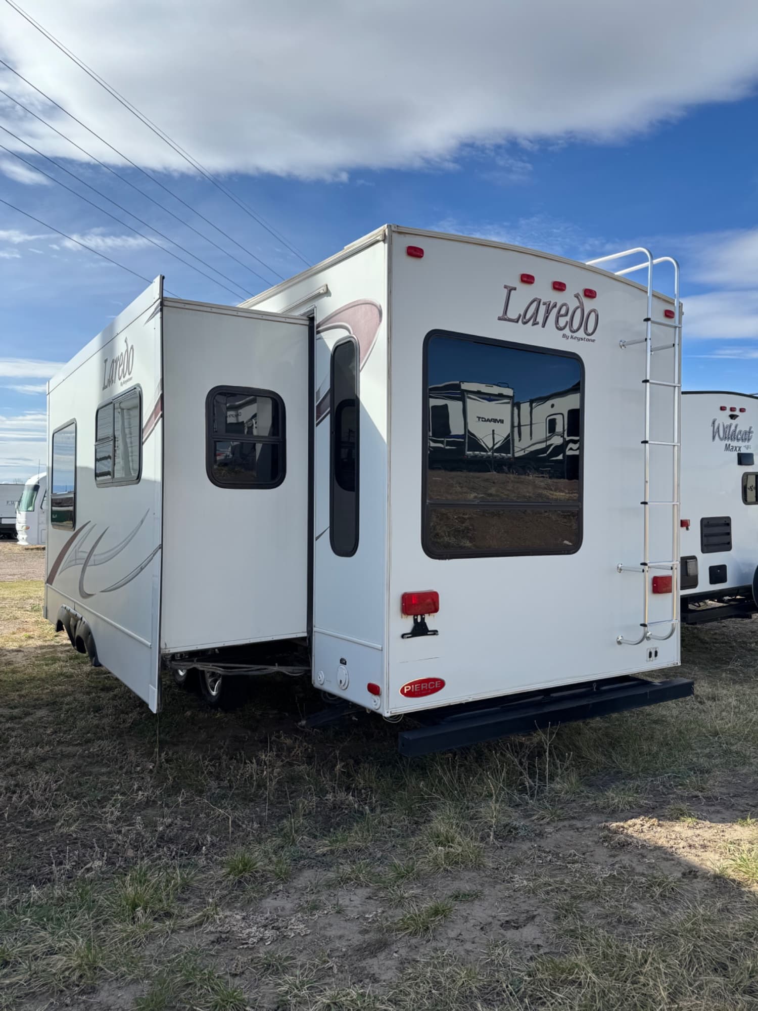 2010 Keystone 2010 Keystone Laredo - thumbnail 4