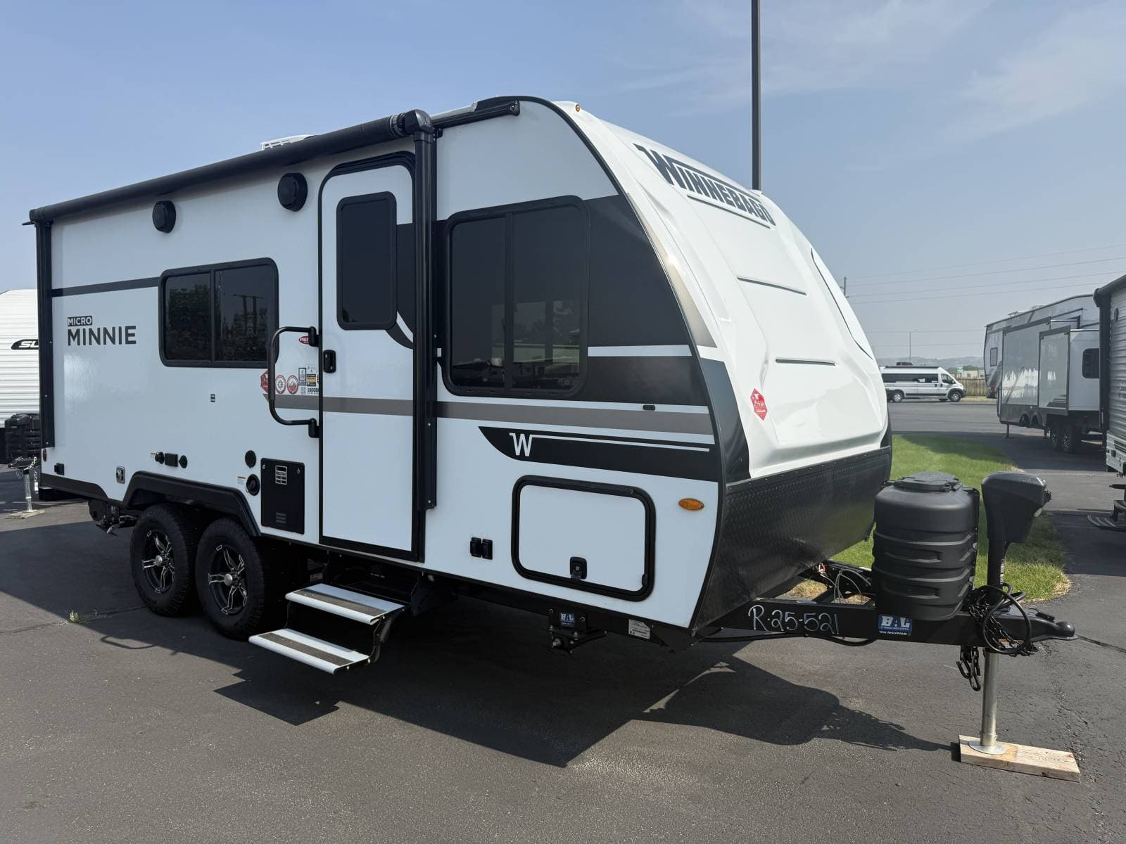 2025 Winnebago Micro 1800BH