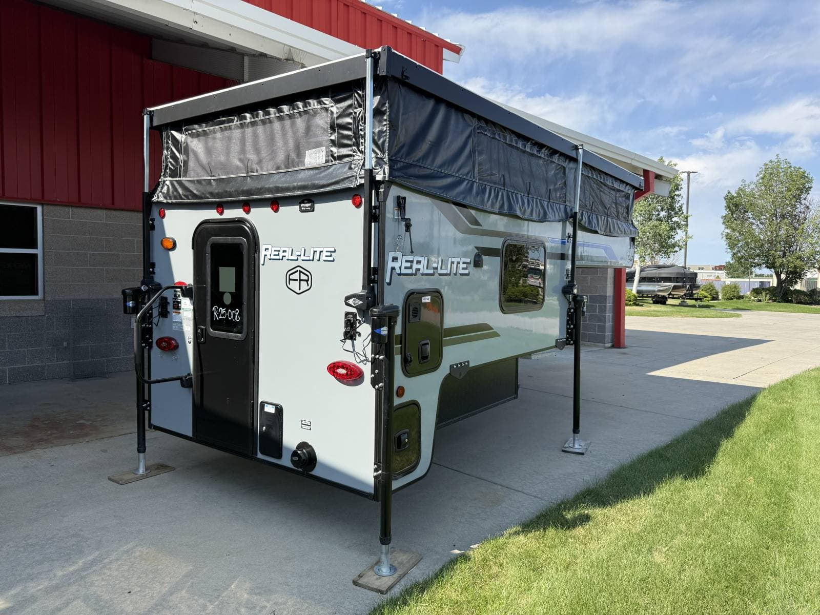 2026 Palomino Real Lite SS-1608