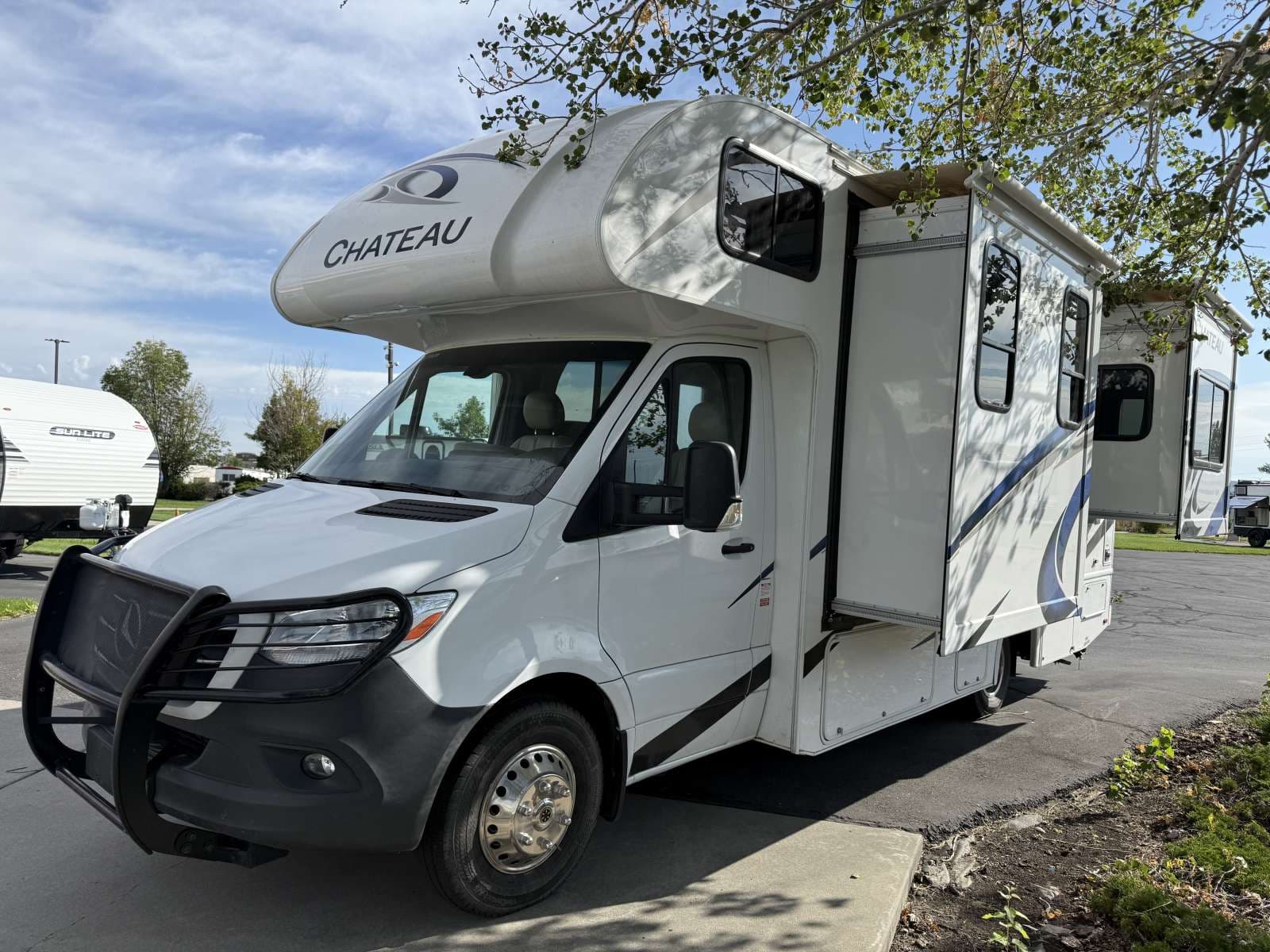 2021 Thor Motor Coach Chateau 24DS