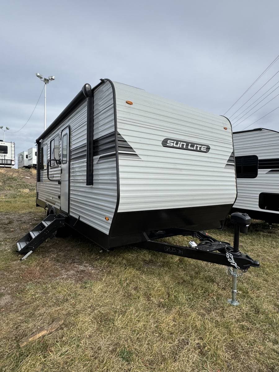 2026 Sunset Park RV Manufacturing Sun Lite 25TH