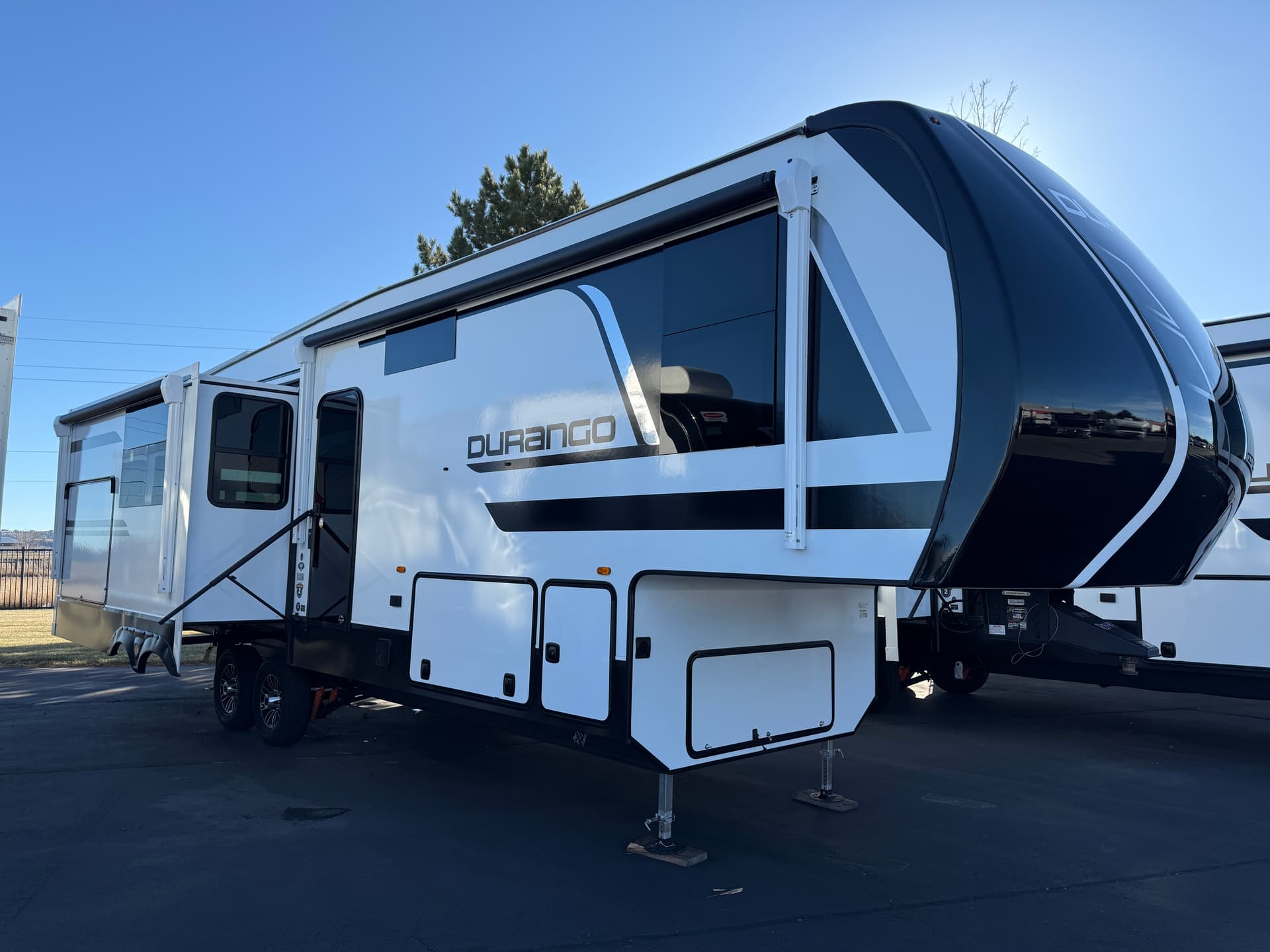 2026 KZ RV Durango D302RLT